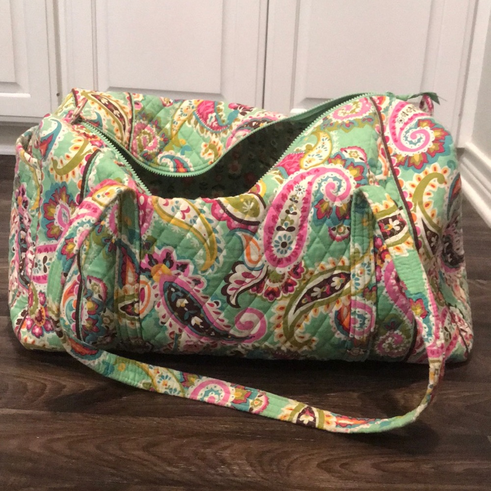 Vera Bradley discontinued tutti frutti duffel